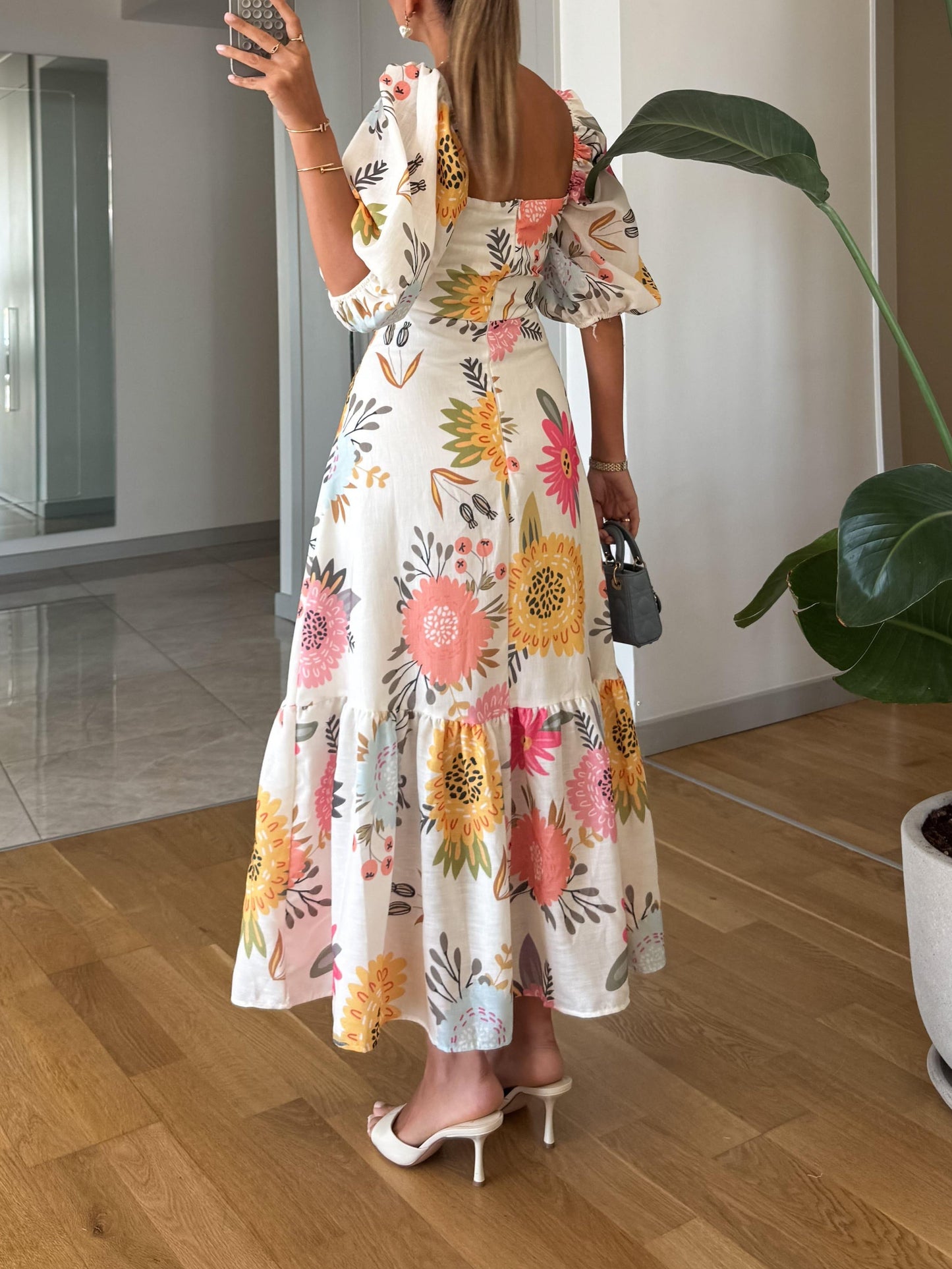 Ella™️ Bloemenjurk met pofmouwen