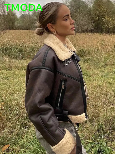 DYVAE - Lammwolljacke STACY mit Gürtel