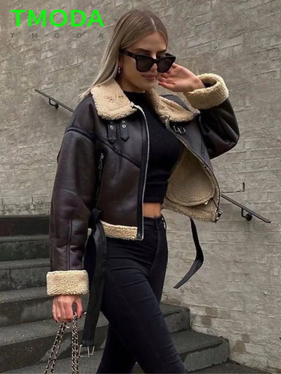 DYVAE - Lammwolljacke STACY mit Gürtel